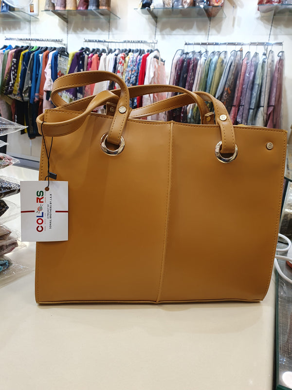 CHIC CAMEL BROWN HANDBAG